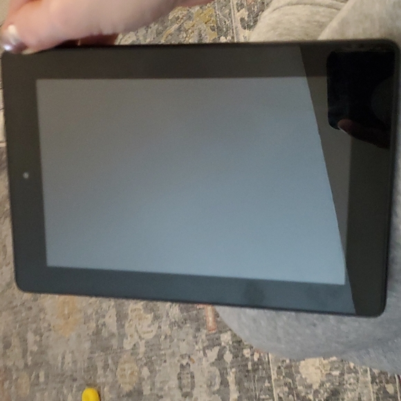 Amazon fire 7 tablet 8 gb black - Picture 2 of 3